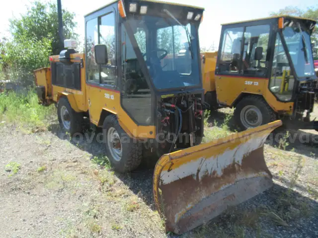 2013 Trackless MT-6