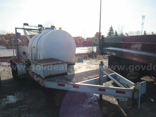 2008 J & J Tank Trailer