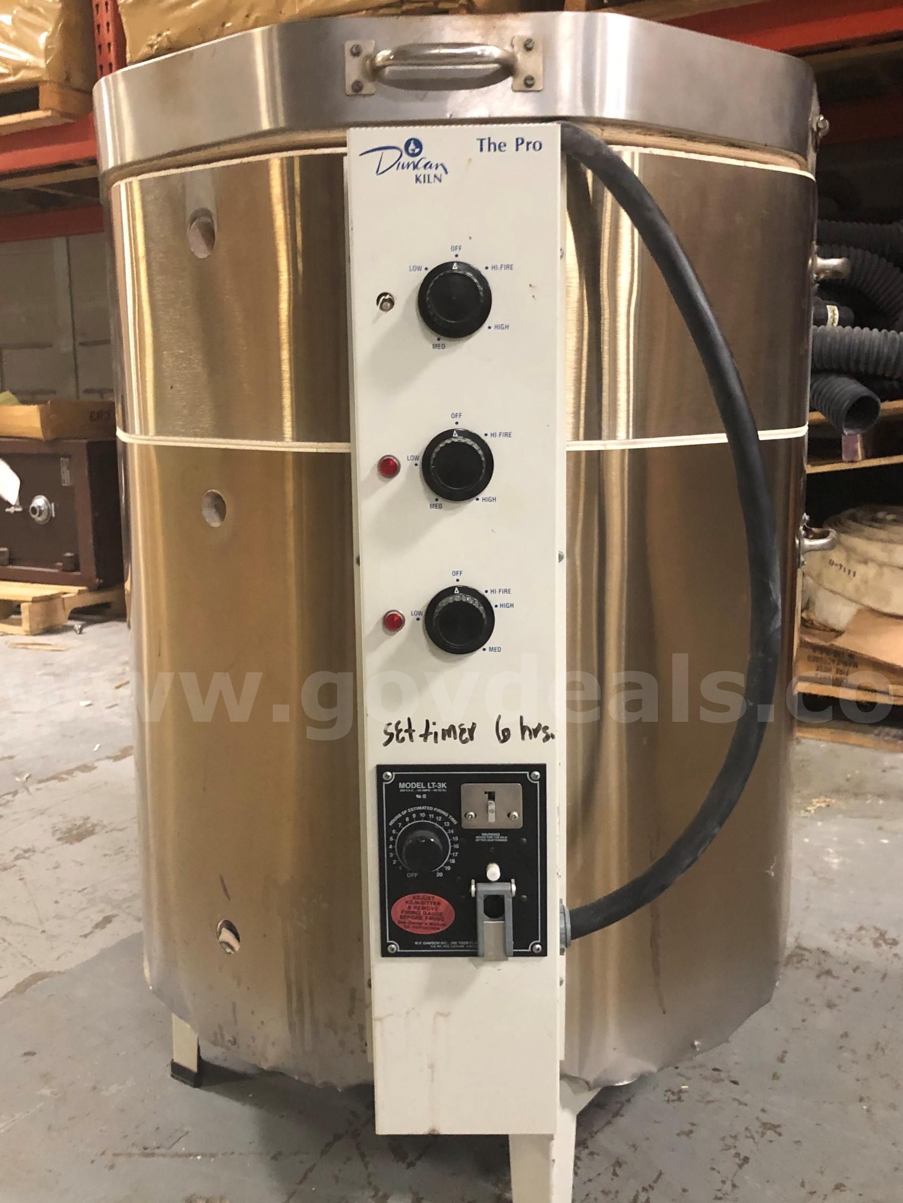 電気窯　Duncan Kiln　EA820 Duncan Automatic Teacher-Plus Kiln | EBTH