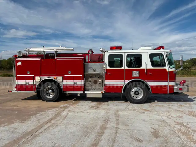 2000 Emergency One Cyclone II Pumper