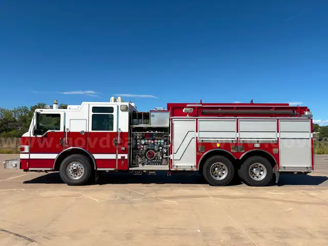 2009 Pierce Velocity Pumper Tender