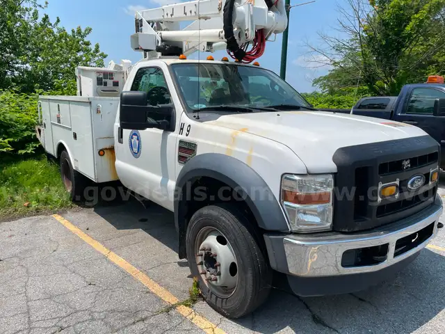 2009 Ford F-550 Bucket Truck