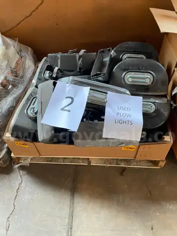 Lot of Used Plow Lights