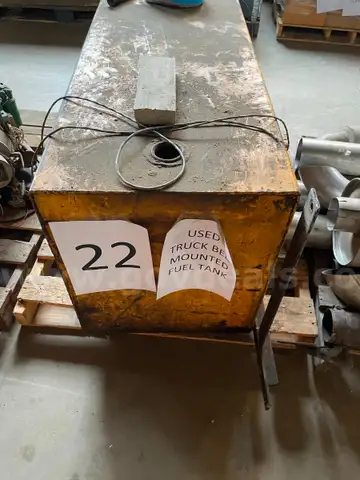 Used Truck Bed Mounted Fuel Tank