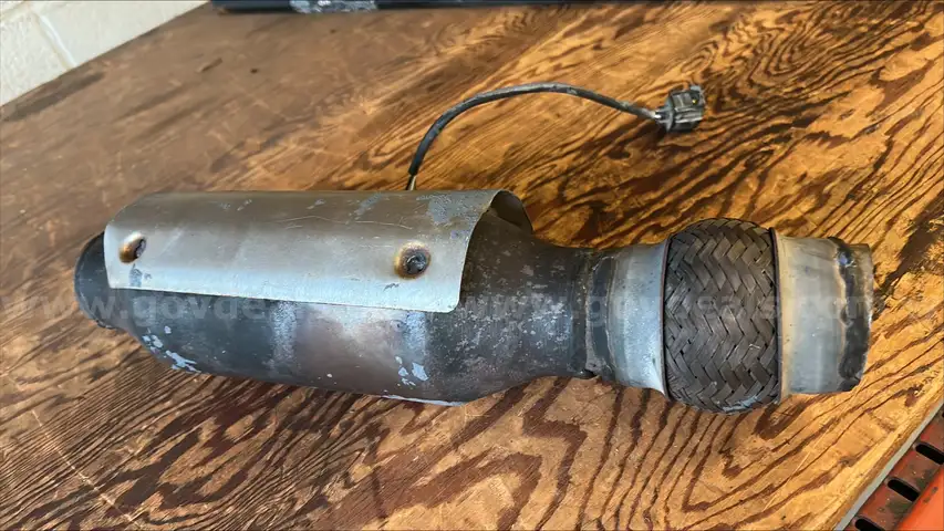 assorted tools,  catalytic converter, etc.. (lot 9736)