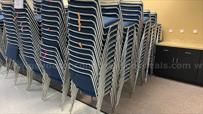 Stacking chairs. .. lot 1131