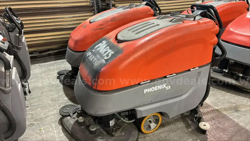 Phoenix 33 floor scrubbers .. lot 1194