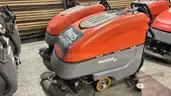 Phoenix 33 floor scrubbers .. lot 1194