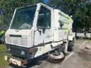 2014 GLOBAL M3 JD 115 HP. SWEEPER