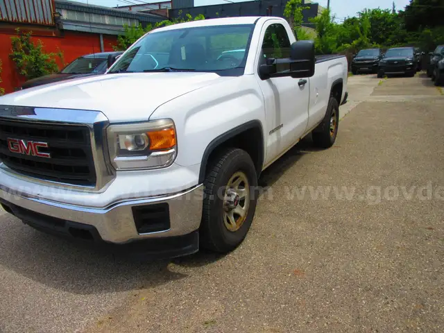 2014 GMC Sierra 1500 Base Long Box 2WD
