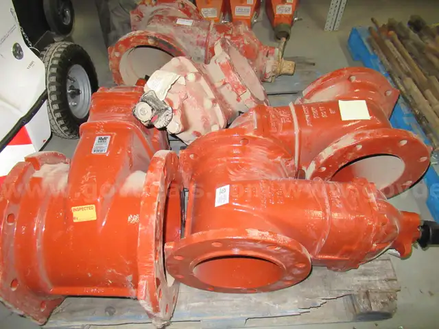 Lot of Valves