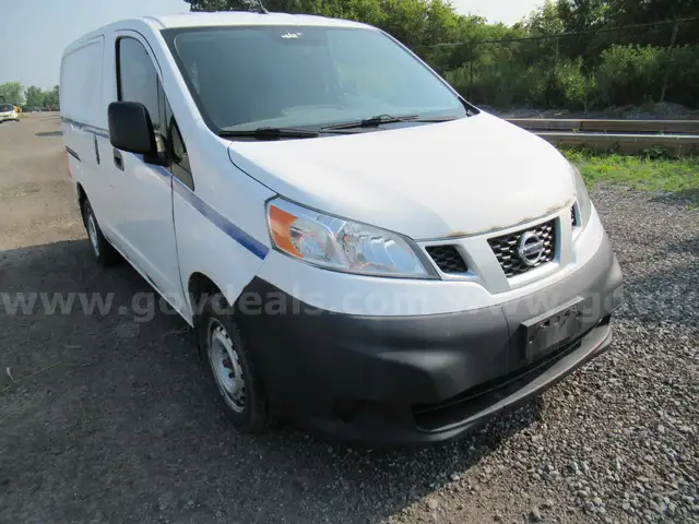 2013 Nissan NV200 Van