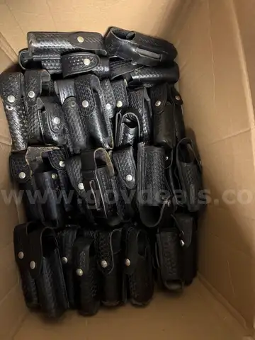 Leather in basket weave OC cases
