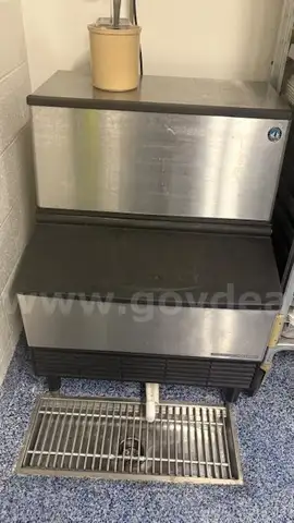 Hoshizaki Ice Machine