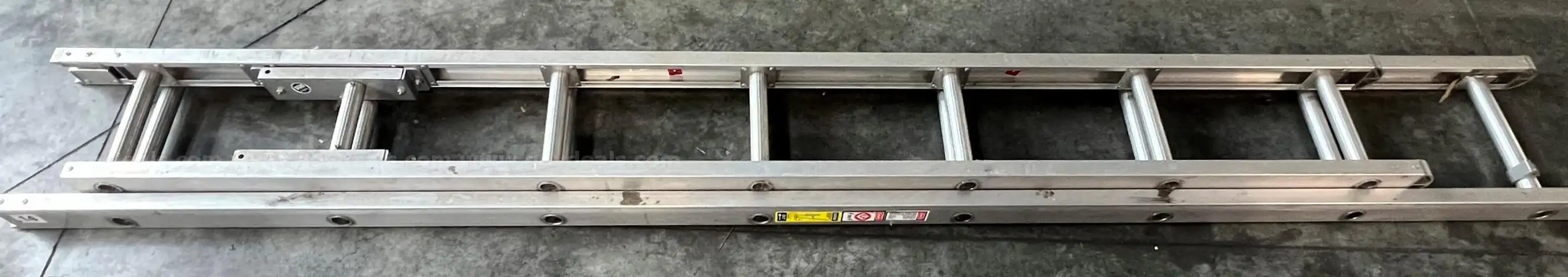 DuoSafety 14 ft. Fresno Ladder