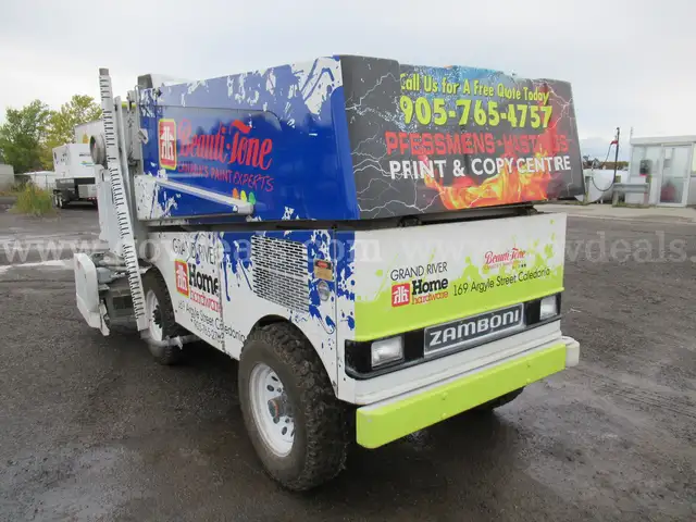 2012 Zamboni Ice Resurfacer 525