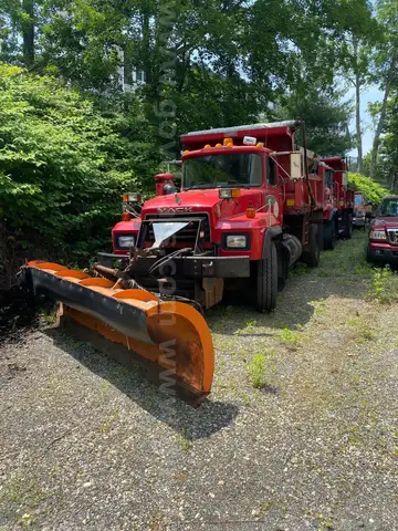 2000 Mack RD690P