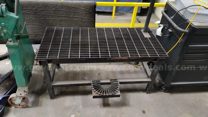 Automotive Truck Repair Stand