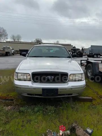 2004 Ford Crown Victoria