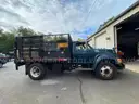 1999 Ford F800