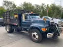 1999 Ford F800