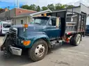 1999 Ford F800