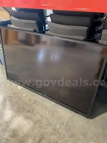 (2) Tv/Monitors 65&#x22; and 48&#x22;