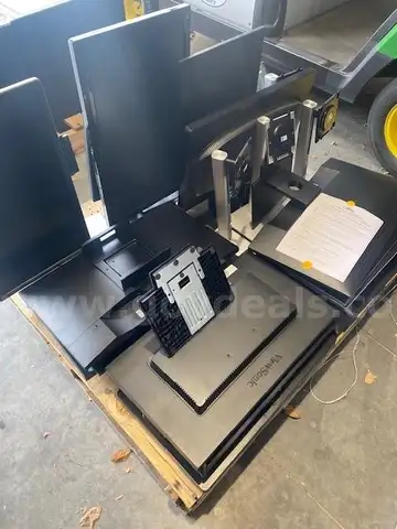 Miscellaneous ViewSonic/Dell/Samsung Computer Monitors &#x26; Stands