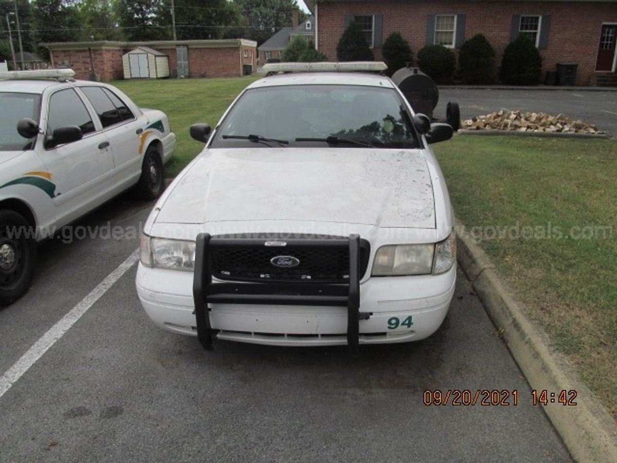 2006 Ford Crown Victoria Police Interceptor | GovDeals