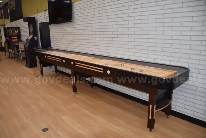 Shuffleboard Game