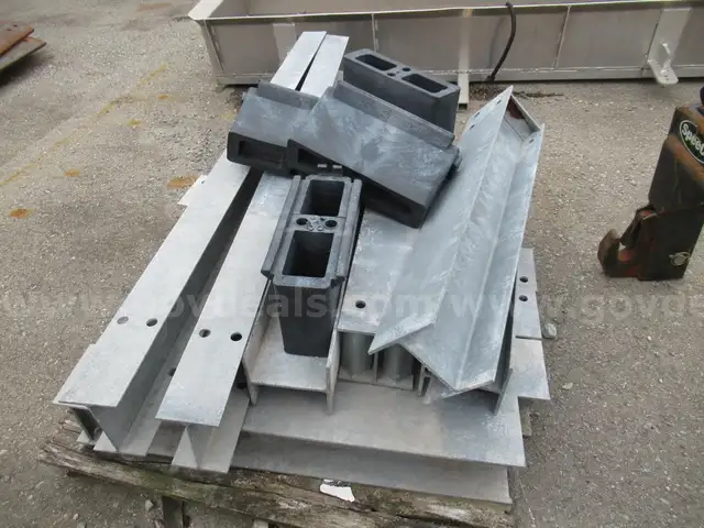 Lot of Guard Rail Accessories