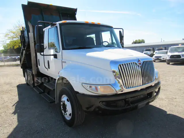2014 International 4300 Dump Truck