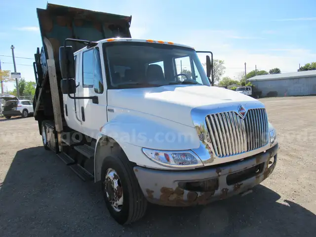 2014 International 4300 Dump Truck