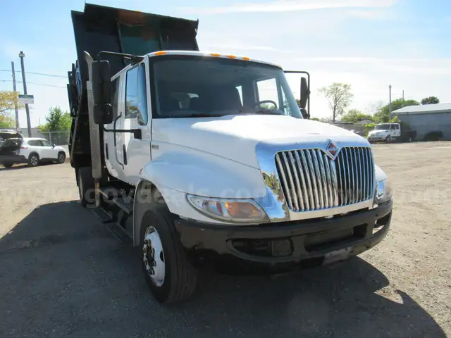 2014 International 4300 Dump Truck