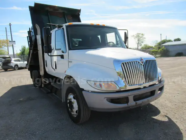 2014 International 4300 Dump Truck