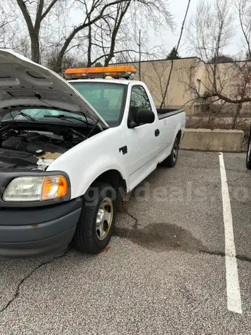 2003 Ford F-150 XL 2WD