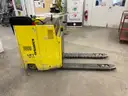 DEW Electric pallet truck