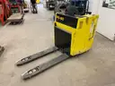 DEW Electric pallet truck