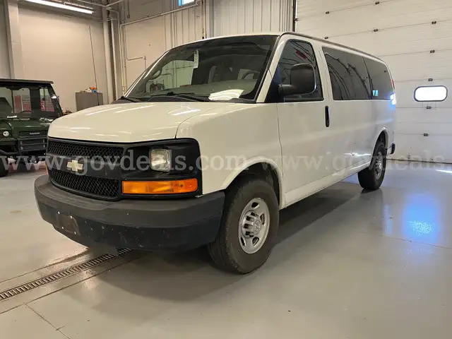 2014 Chevrolet Express (904)