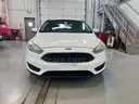 2017 Ford Focus SE (018)