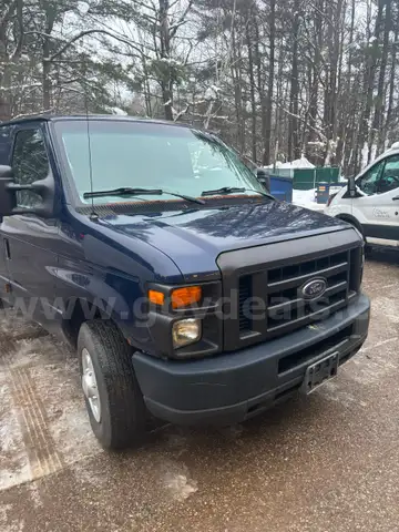 2009 Ford E-250 Van