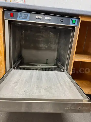 UNDERCOUNTER DISHWASHER