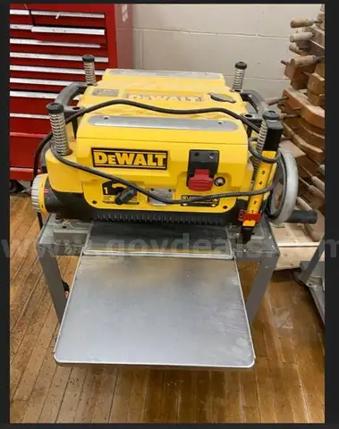 Dewalt 12&#x201D; planer &#x2013; model DW735