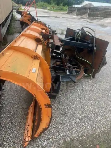 Snow plow blade