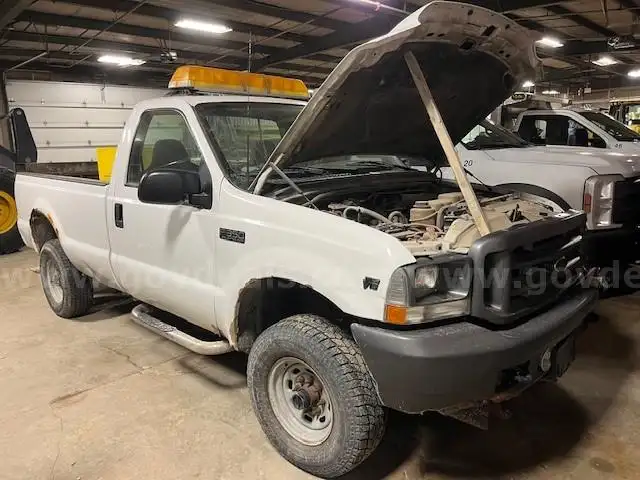 2002 Ford F-350 SD XL 4WD