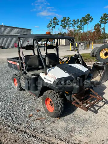 2004 Bob Cat Side x Side