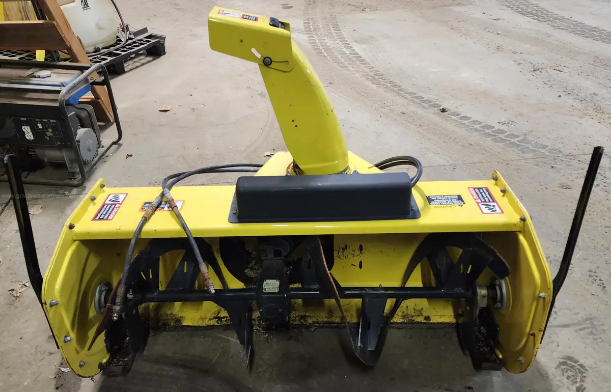 John Deere snow blower | AllSurplus