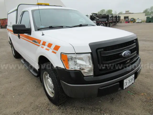 2014 Ford F-150 XL 2WD