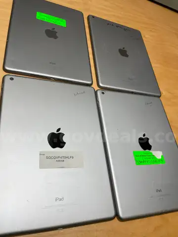 Lot of 4 x Apple 5th Gen iPad  32GB