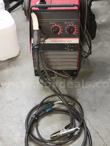 Lincoln Wirematic 155 Welder